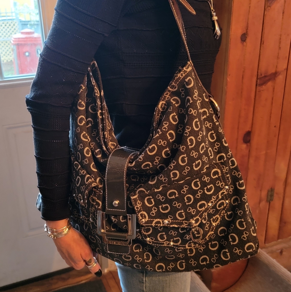 Guess Hobo style Shoulder Bag